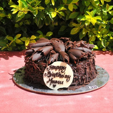 Chocolate Truffle cake with choco barks