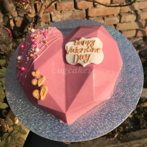 Pinata 3D Love Cake
